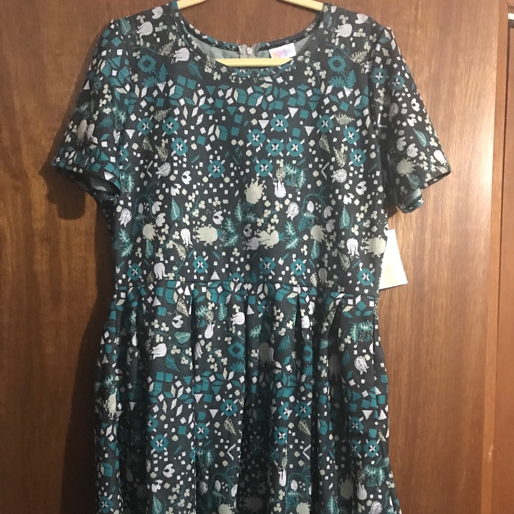 LuLaRoe Amelia Dress